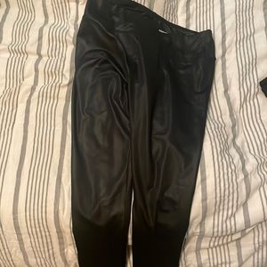 Black leather look-alike leggings